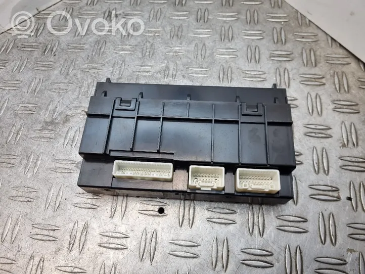 Toyota Land Cruiser (J100) Блок управления кондиционером 8865060850