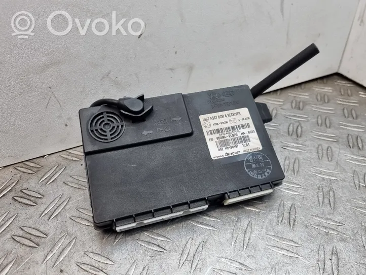 Hyundai i30 Module confort 954002L925