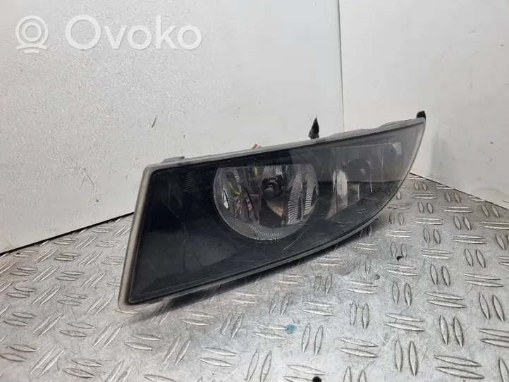 Skoda Fabia Mk2 (5J) Feu antibrouillard avant 086652010L