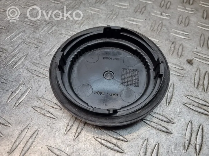 Opel Corsa D Cache-poussière de phare avant 89390683