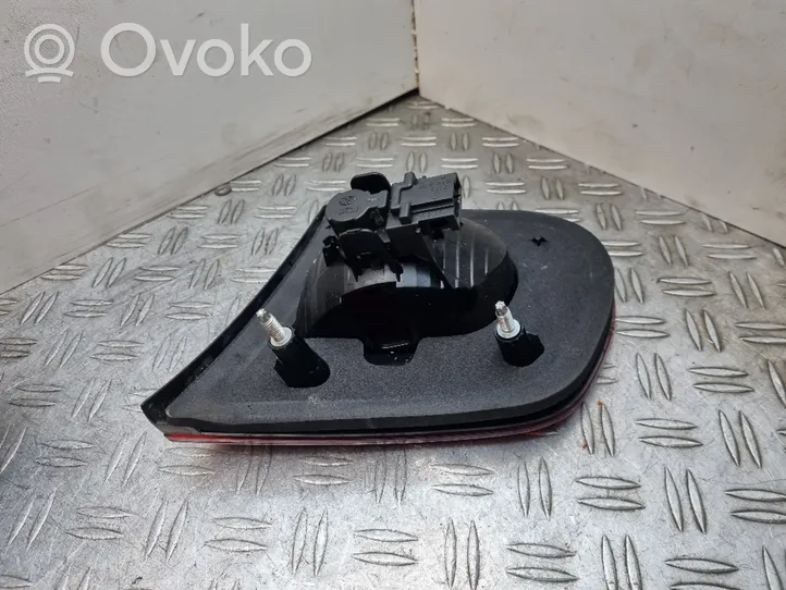 Volkswagen Eos Lampy tylnej klapy bagażnika 1Q0945093