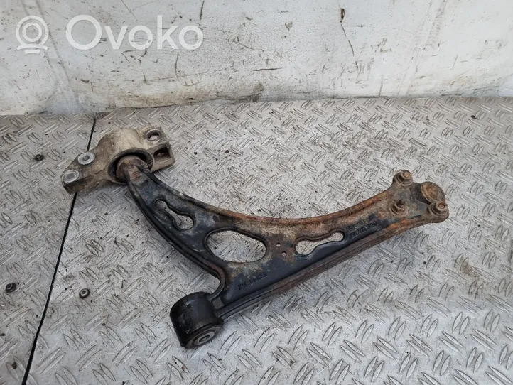 Volkswagen Eos Braccio di controllo sospensione anteriore inferiore/braccio oscillante 1K0407153G