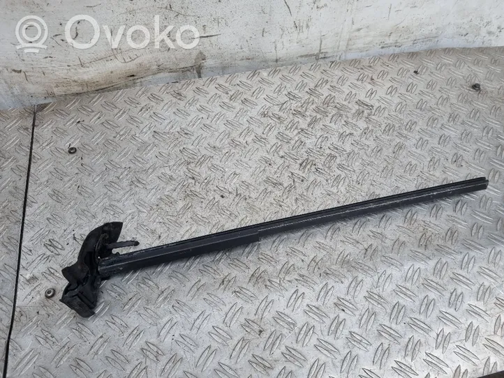 Volkswagen Eos Garniture de vitre arrière 1Q0839471E