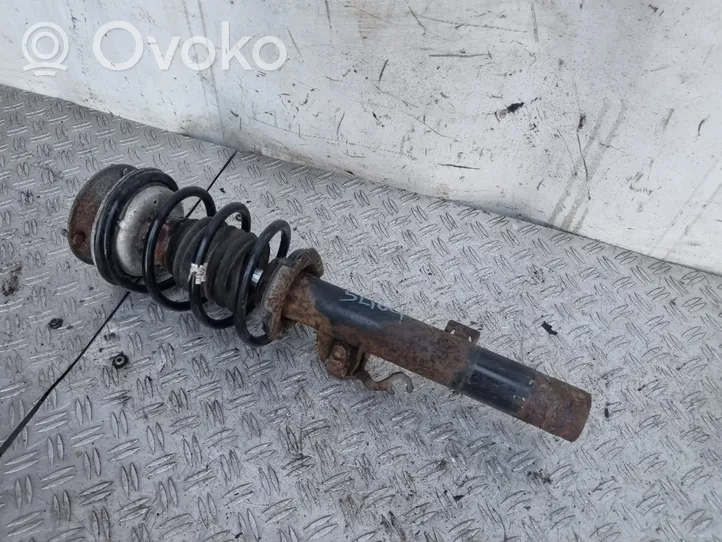 BMW 1 E82 E88 Front shock absorber with coil spring 6796160