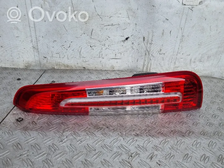 Ford C-MAX I Lampa tylna 2SK009504