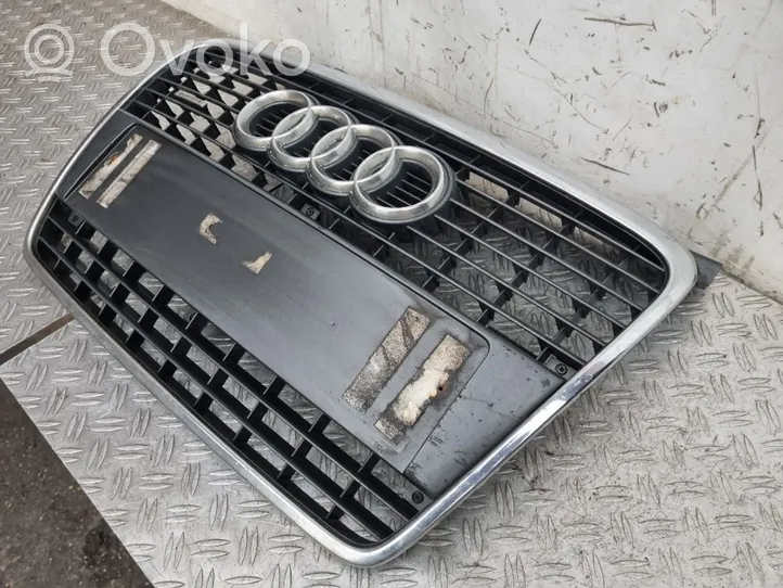 Audi A4 S4 B7 8E 8H Griglia superiore del radiatore paraurti anteriore 8E0853651J