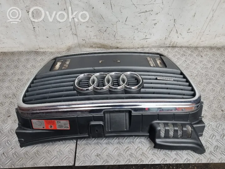 Audi A4 S4 B7 8E 8H Front bumper upper radiator grill 8E0853651J