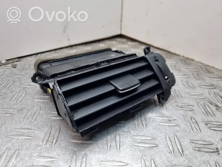 KIA Rio Centrālais gaisa ventilācijas režģis 1W97410900