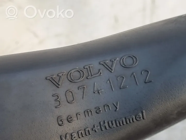 Volvo C70 Tube d'admission de tuyau de refroidisseur intermédiaire 30741212
