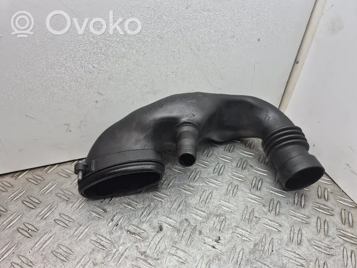 BMW 3 E90 E91 Część rury dolotu powietrza 7791646