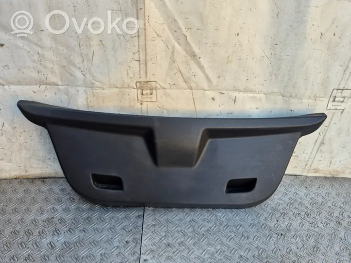 Opel Corsa D Poszycie / Tapicerka tylnej klapy bagażnika 13187396