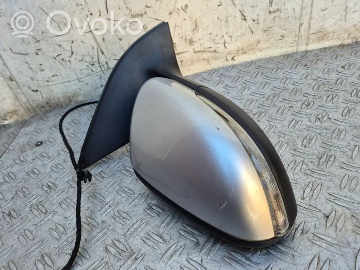 Volkswagen Golf VI Front door electric wing mirror 563052