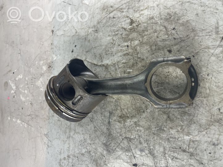 Mercedes-Benz Vito Viano W639 Piston avec bielle 