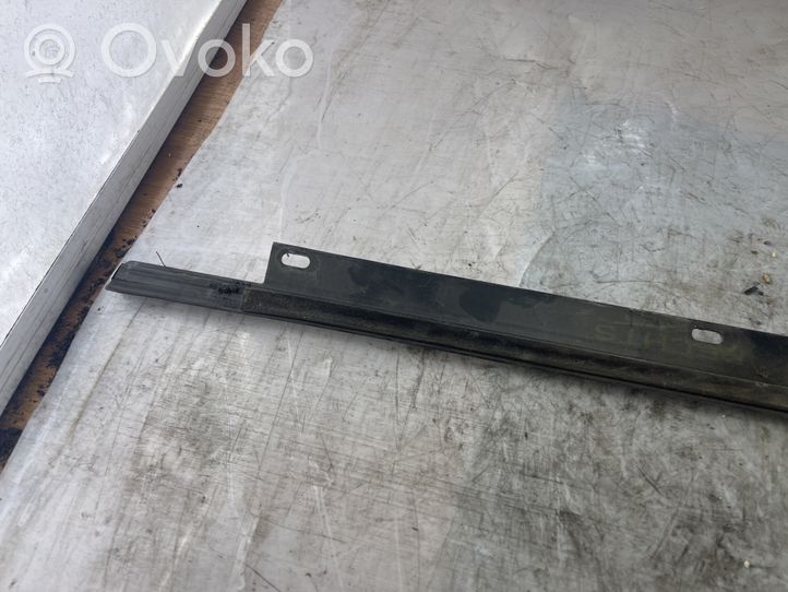 Audi A4 S4 B6 8E 8H Joint d'étanchéité de vitre avant 8E0853284