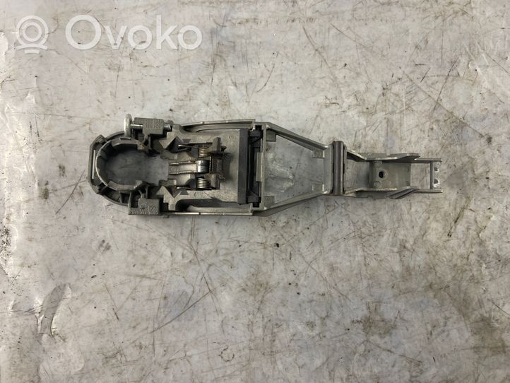 Volkswagen Polo IV 9N3 Maniglia esterna/staffa per portiera anteriore coupé 3B0837885K