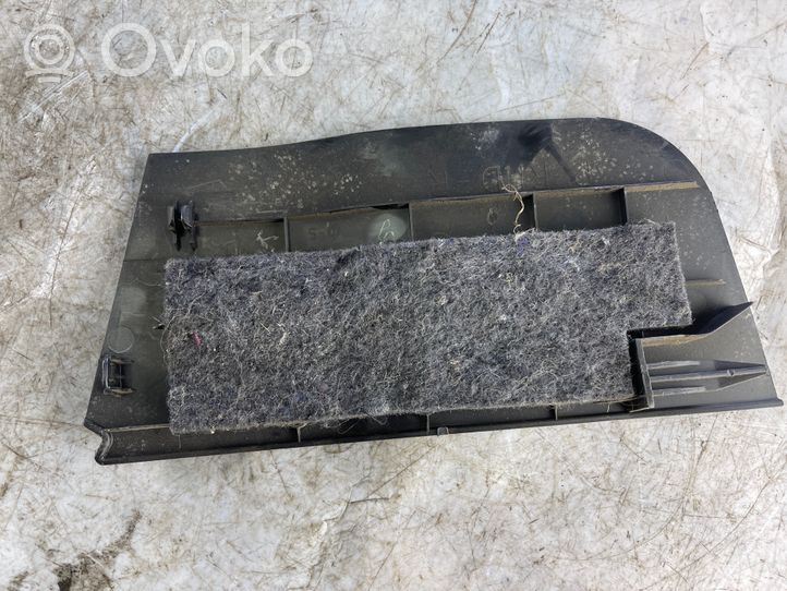 Toyota Land Cruiser (J120) Cita veida bagāžnieka dekoratīvās apdares detaļa 5881760020