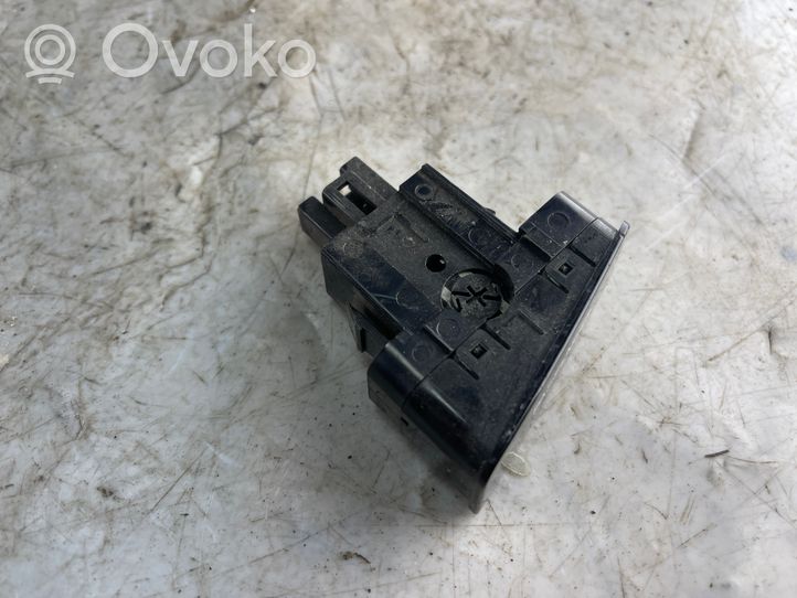 Toyota Land Cruiser (J120) Autres pièces intérieures 8395060030