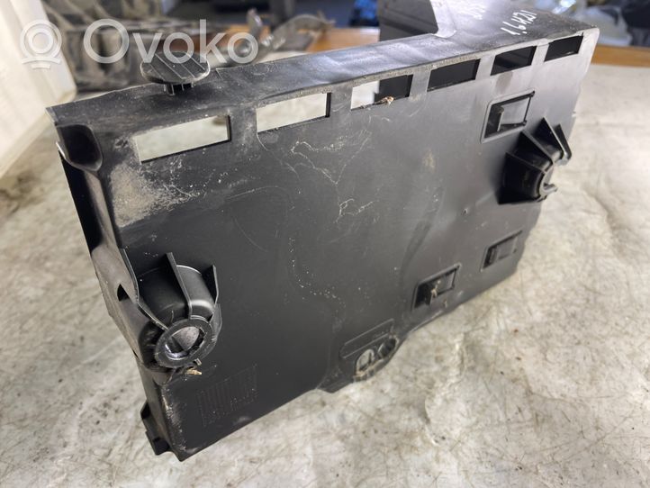 Citroen DS5 Boîte de batterie 9689002180