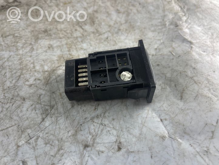 Toyota Land Cruiser (HDJ90) Interruttore luci di emergenza 157963