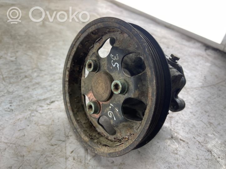 Volkswagen PASSAT B5 Ohjaustehostimen pumppu 8d0145156