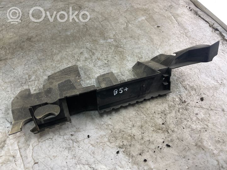 Volkswagen PASSAT B5.5 Pannello di supporto del radiatore (usato) 3b0121283d