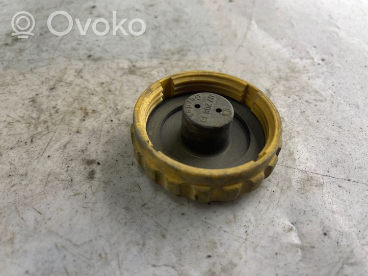 Opel Zafira A Vase d'expansion / bouchon de réservoir de liquide de refroidissement 0720838