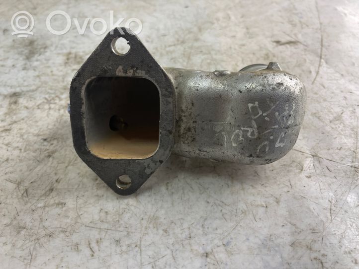 Nissan Patrol Y61 Tuyau de liquide de refroidissement moteur 