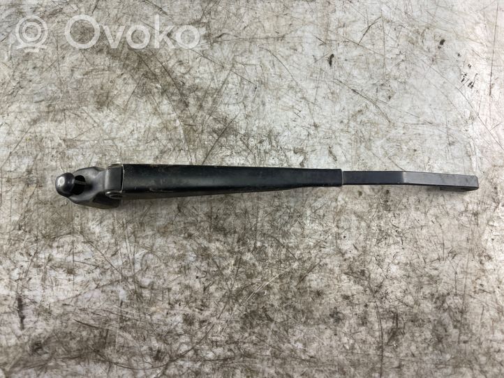 Mercedes-Benz E W210 Rear wiper blade arm 