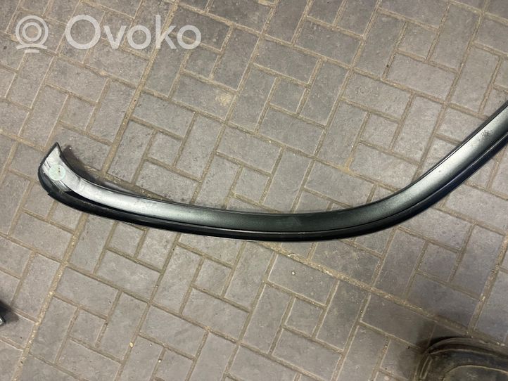 Mercedes-Benz E W210 Rivestimento vetro lato posteriore 