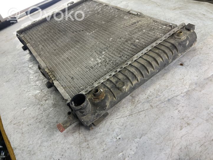 Mercedes-Benz E W124 Coolant radiator 217235218236