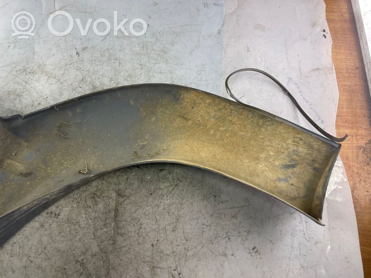 Toyota Land Cruiser (HDJ90) Takalokasuojan koristelista 7560660010