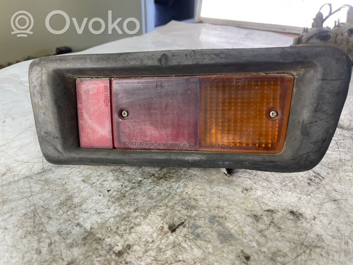 Toyota Land Cruiser (HDJ90) Lampa zderzaka tylnego 