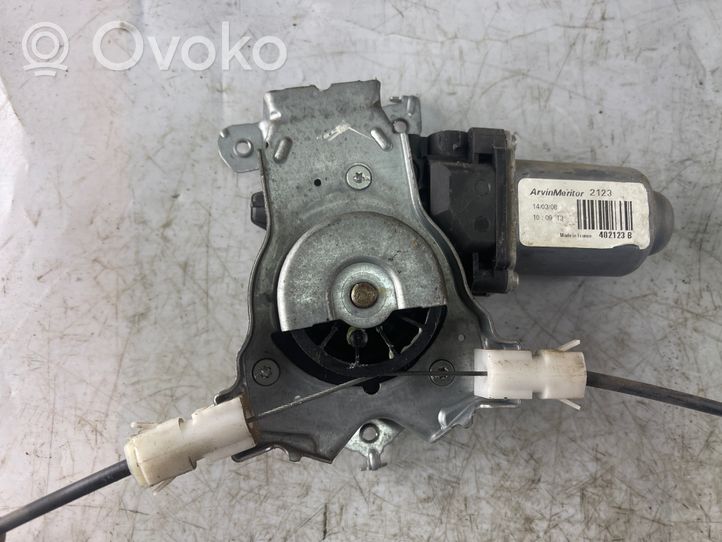 Nissan Navara D40 Priekinio el. lango pakėlimo mechanizmo komplektas 402123b