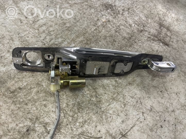 Mitsubishi Grandis Rankena atidarymo išorinė Mr526118