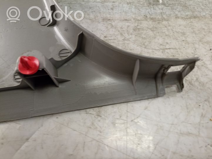 Mitsubishi Grandis Rivestimento montante (B) (fondo) MR576074