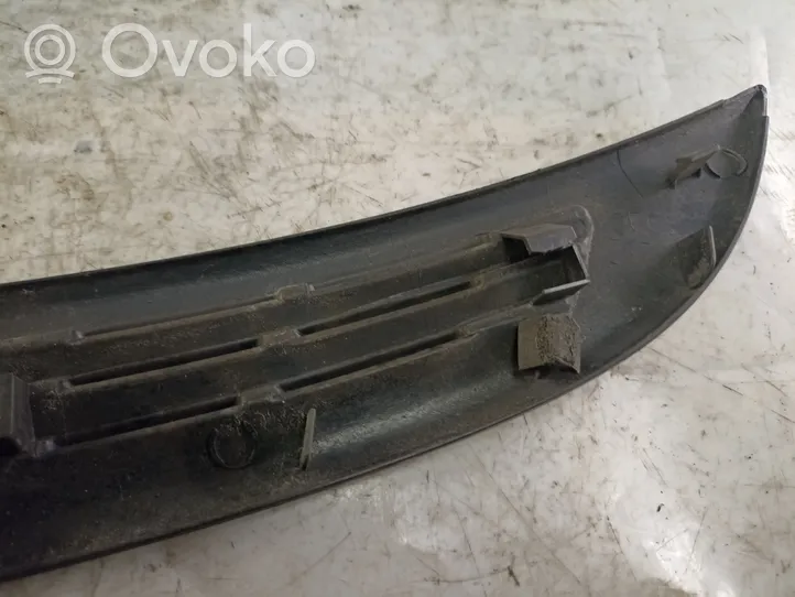 Suzuki Grand Vitara I Rivestimento vetro lato posteriore 7711065D