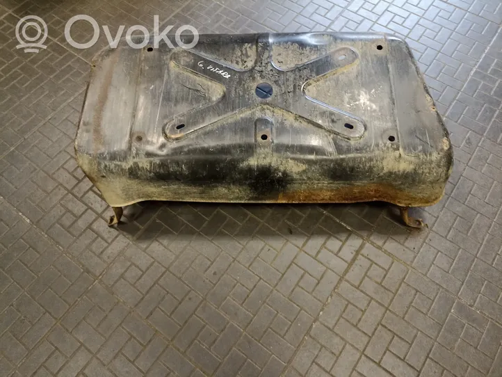 Suzuki Grand Vitara I Fuel tank bottom protection 