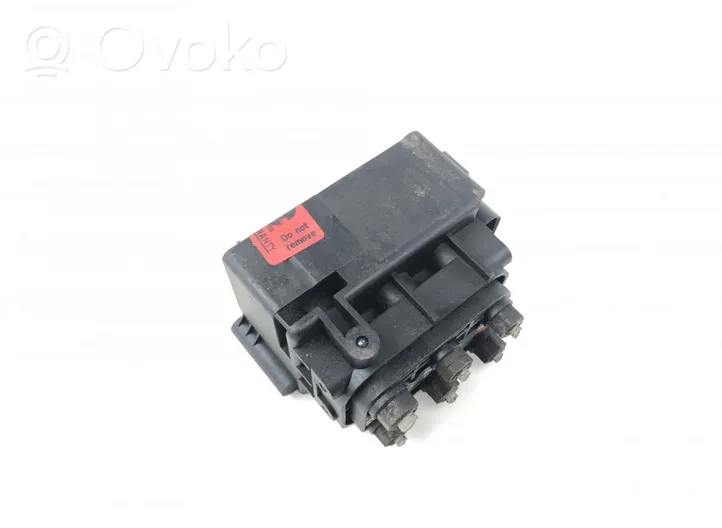 Mercedes-Benz R W251 Blocco valvola della sospensione pneumatica A2123200358