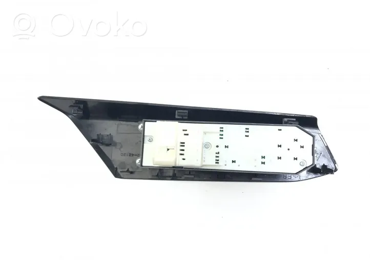 Toyota RAV 4 (XA40) Interruttore di controllo dell’alzacristalli elettrico 8482042210