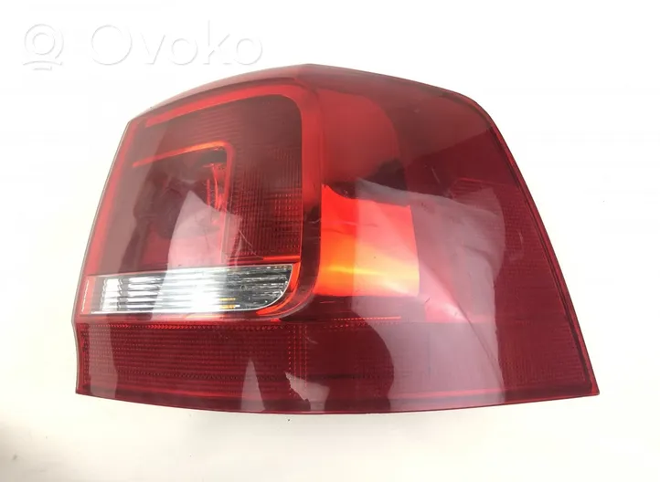 Volkswagen Sharan Rear/tail lights 7N0945096G