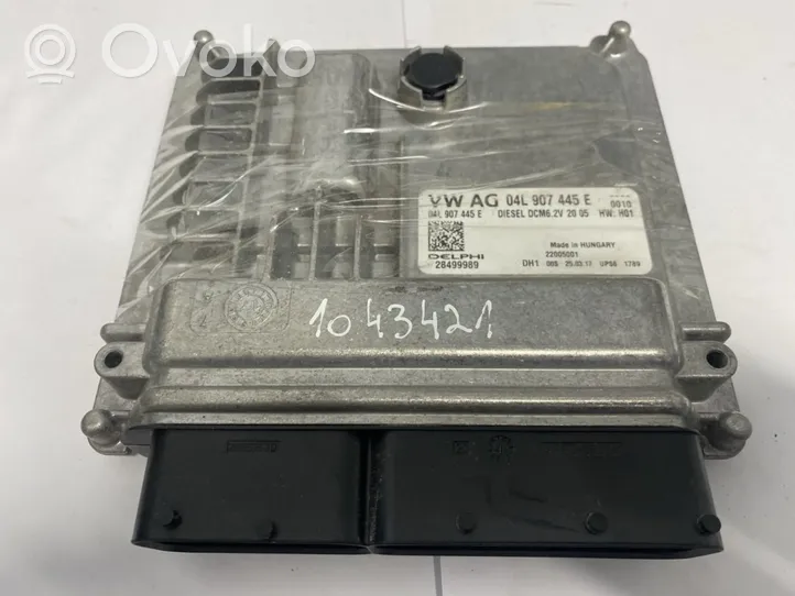 Volkswagen Golf VII Calculateur moteur ECU 28499989