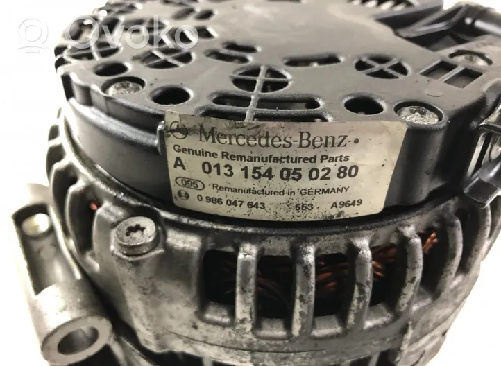 Mercedes-Benz S W221 Alternator 0121813101