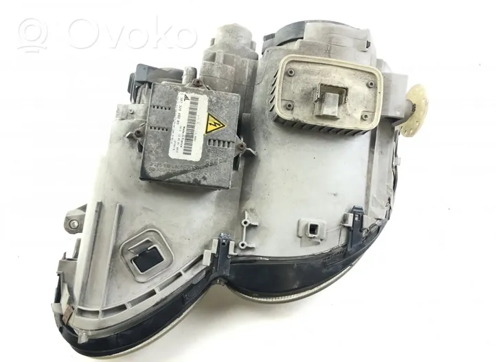 Mercedes-Benz SL R230 Lampa przednia 0301176476