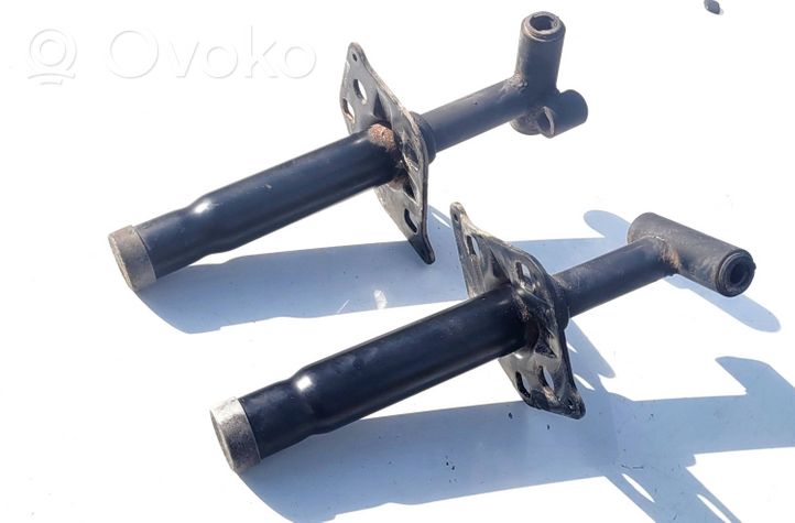 BMW 5 E39 Front bumper shock/impact absorber 