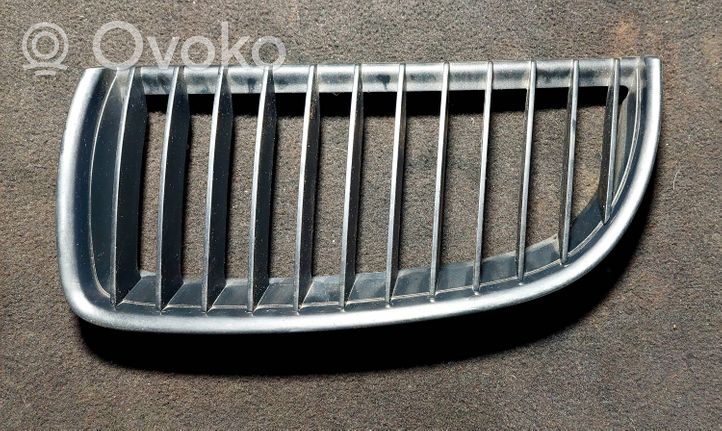 BMW 3 E90 E91 Grille calandre supérieure de pare-chocs avant 