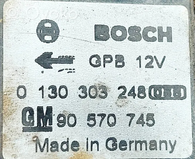 Opel Astra G Elektryczny wentylator chłodnicy 90570745