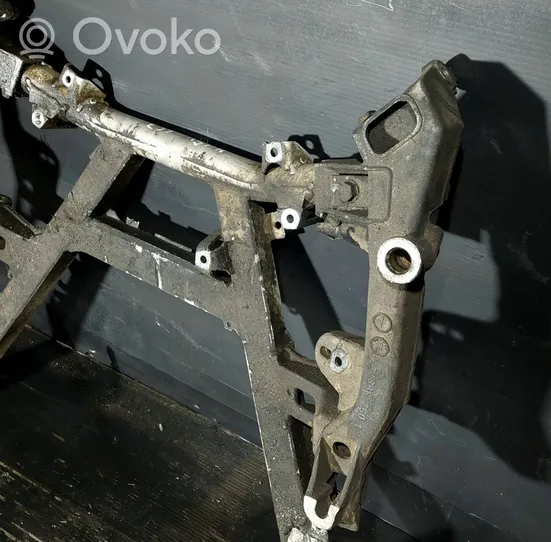 BMW 5 E39 Front subframe 