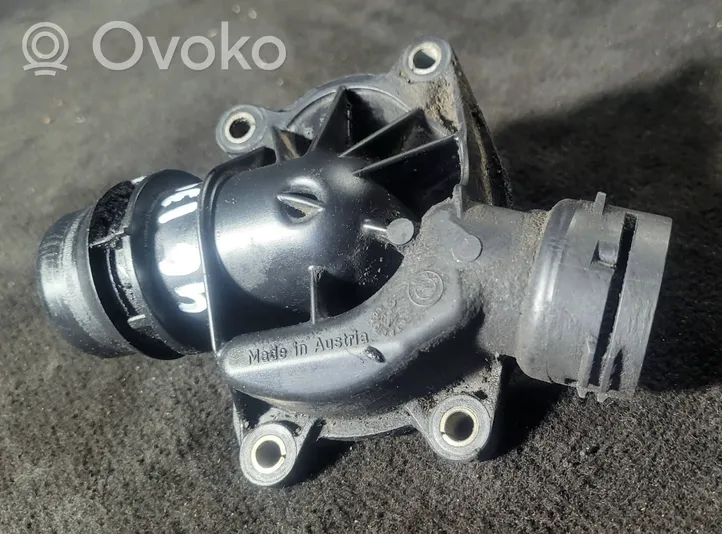 BMW 3 E46 Termostaatin kotelo 2354056