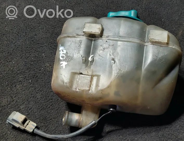 Volvo V70 Vase d'expansion / bouchon de réservoir de liquide de refroidissement 3018