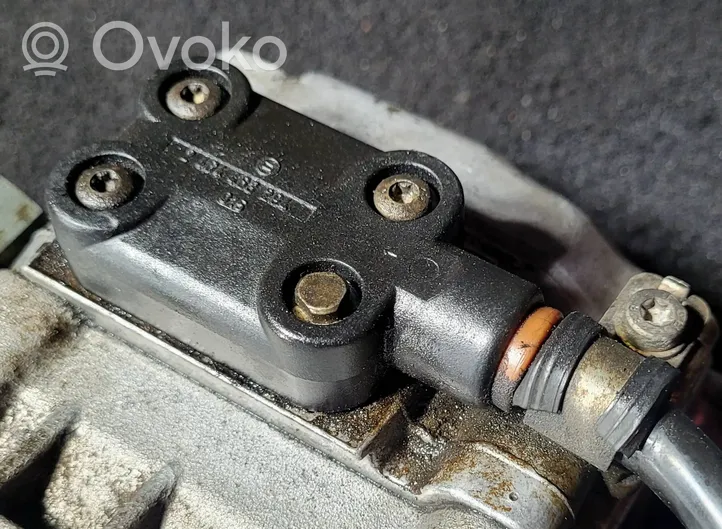 Volvo V70 Pompe d'injection de carburant à haute pression 074130110M